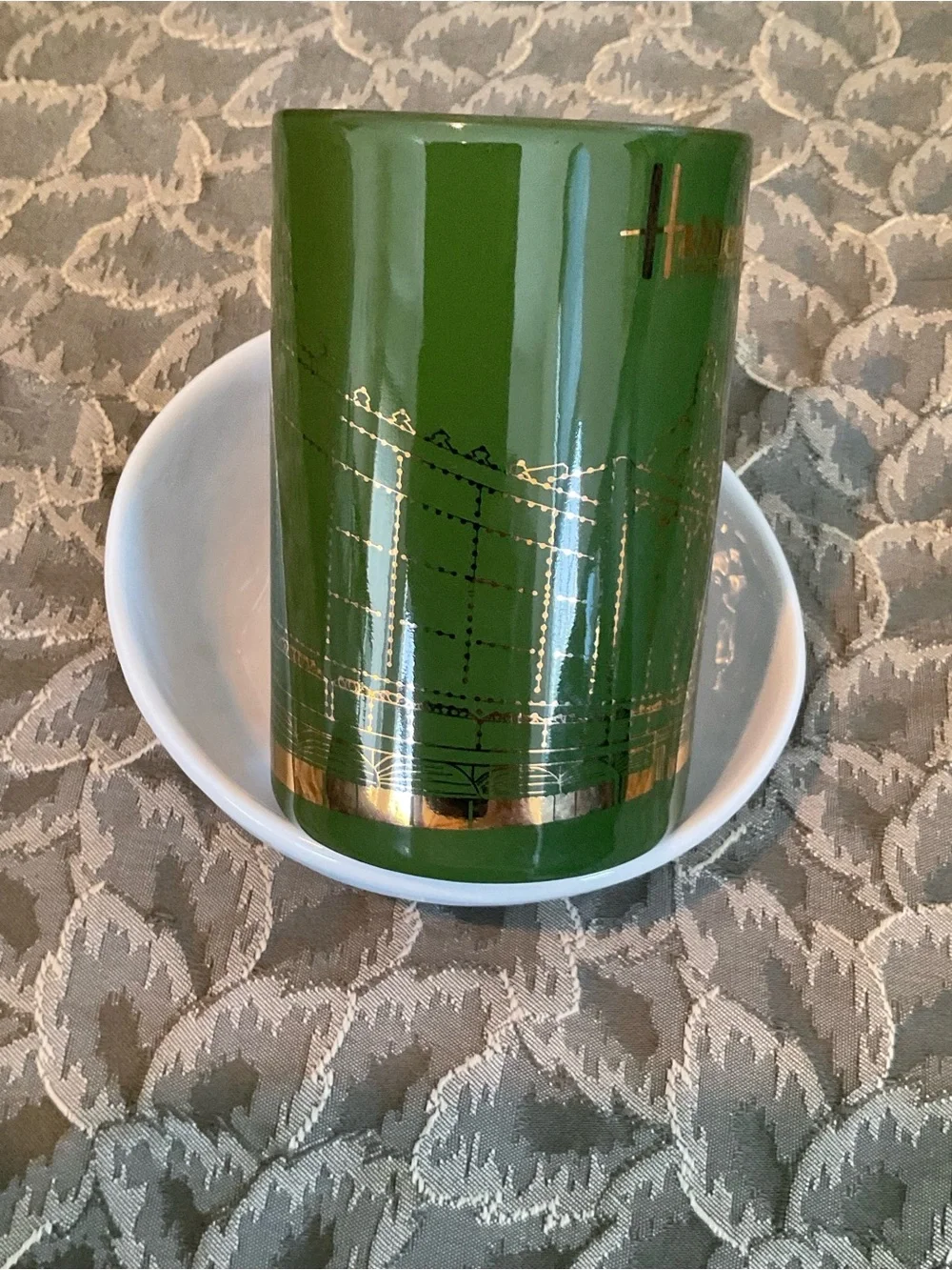 Harrods Knightsbridge Green Stoneware Mug with Gold Decoration Made in Scotland